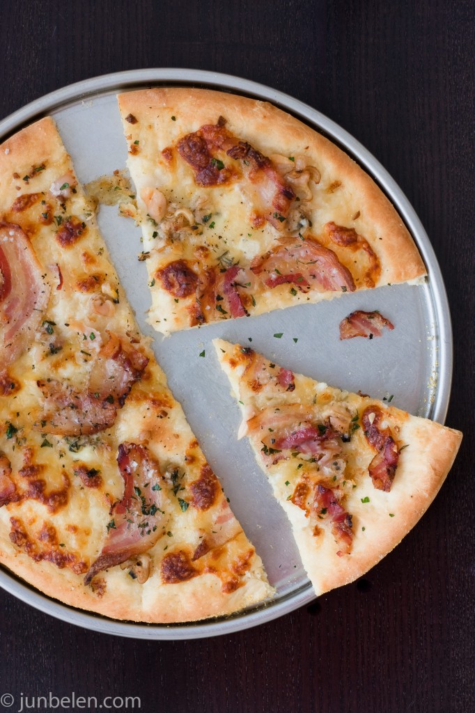 White Pizza with Clams and pancetta